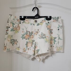 mine Size L Off White with Floral Pattern Cutoff Short-Shorts.  Gently Used Cond